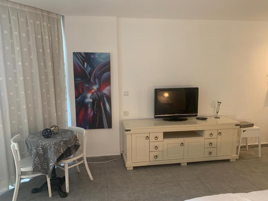 Raphael Apartments Herzliya Екстер'єр фото