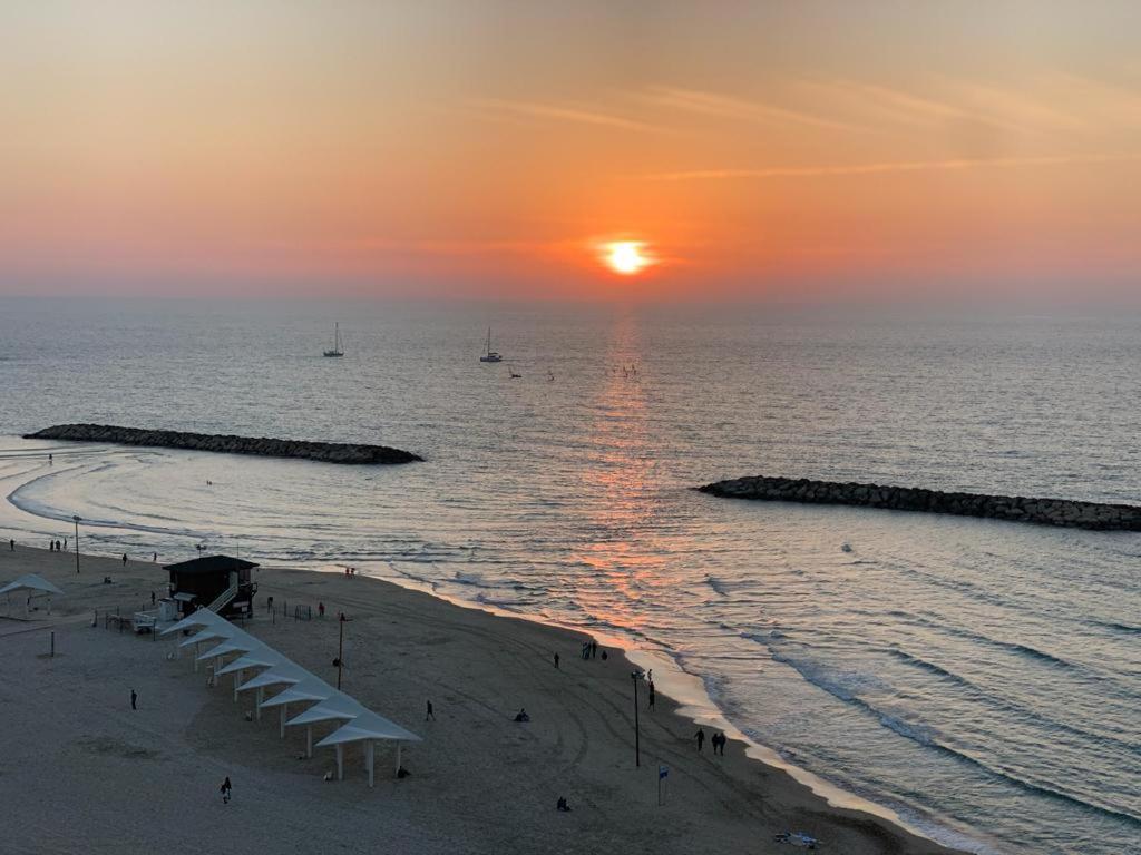 Raphael Apartments Herzliya Екстер'єр фото