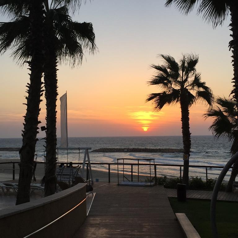 Raphael Apartments Herzliya Екстер'єр фото