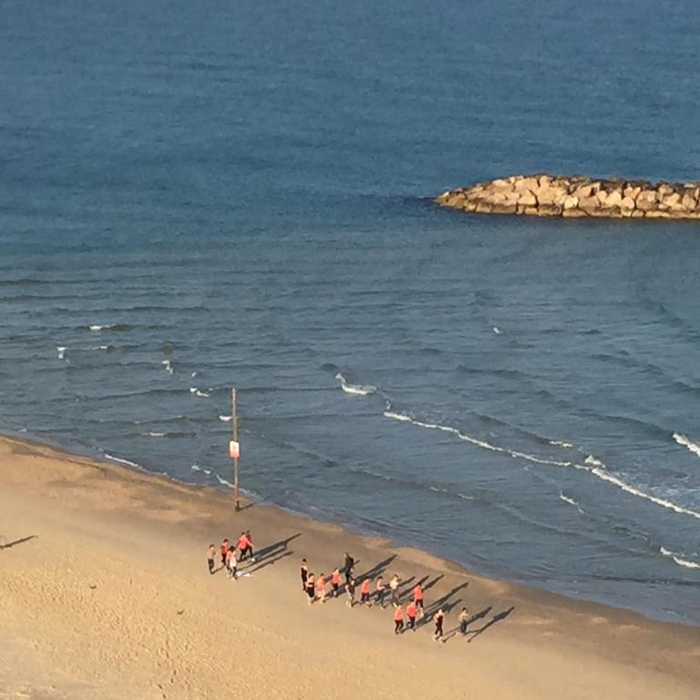Raphael Apartments Herzliya Екстер'єр фото