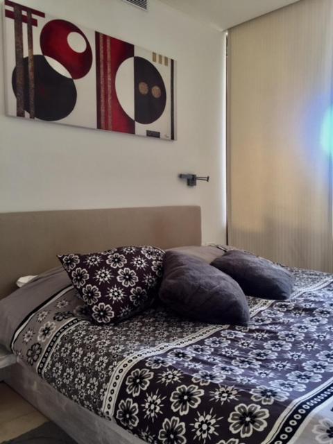 Raphael Apartments Herzliya Екстер'єр фото