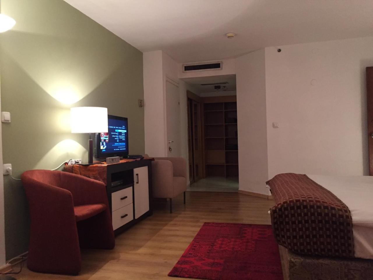 Raphael Apartments Herzliya Екстер'єр фото