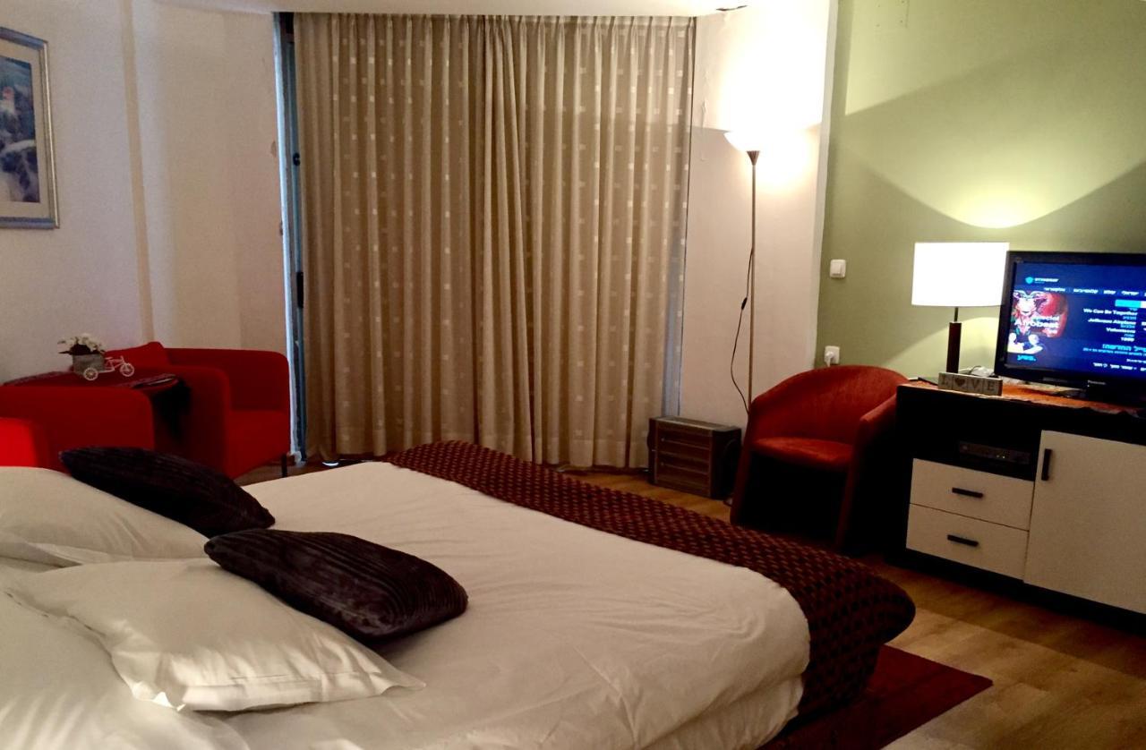 Raphael Apartments Herzliya Екстер'єр фото